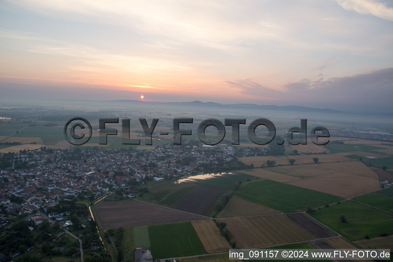 Vue aérienne de Quartier Hofheim in Lampertheim dans le département Hesse, Allemagne