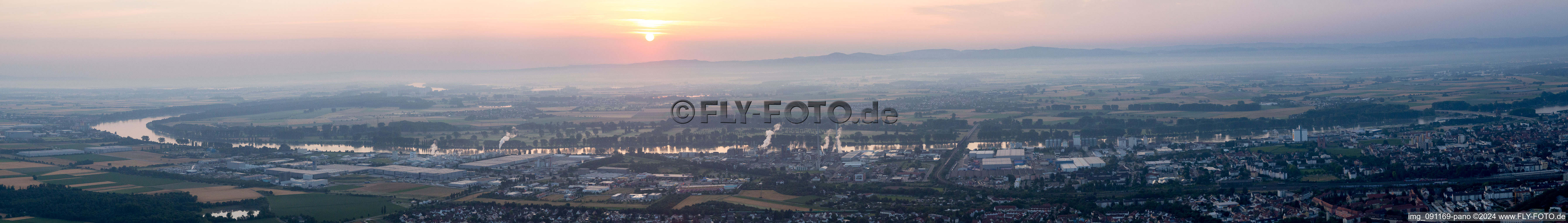 Vue aérienne de Panorama à Worms dans le département Rhénanie-Palatinat, Allemagne