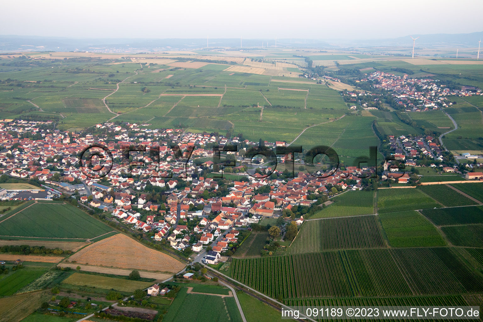 Vue aérienne de Bockenheim an der Weinstraße dans le département Rhénanie-Palatinat, Allemagne