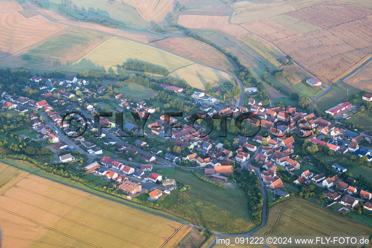 Photographie aérienne de Breunigweiler dans le département Rhénanie-Palatinat, Allemagne