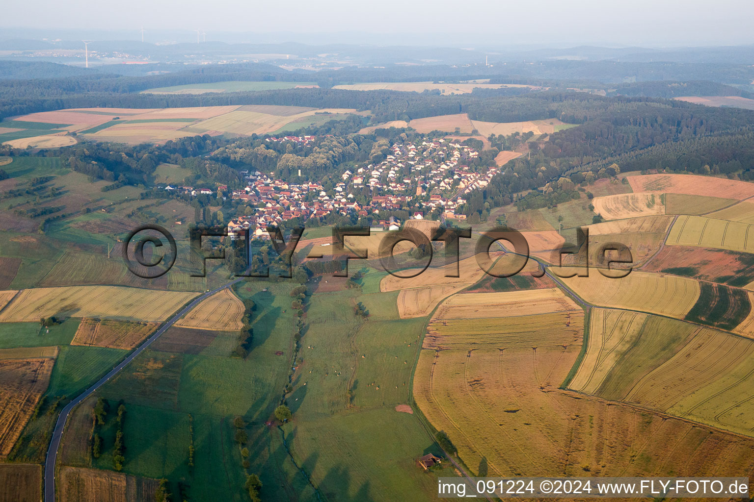 Vue aérienne de Sippersfeld dans le département Rhénanie-Palatinat, Allemagne