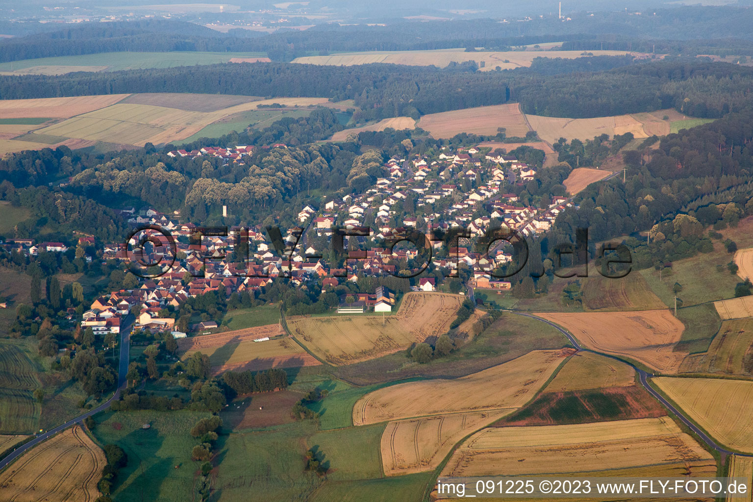 Vue aérienne de Sippersfeld dans le département Rhénanie-Palatinat, Allemagne