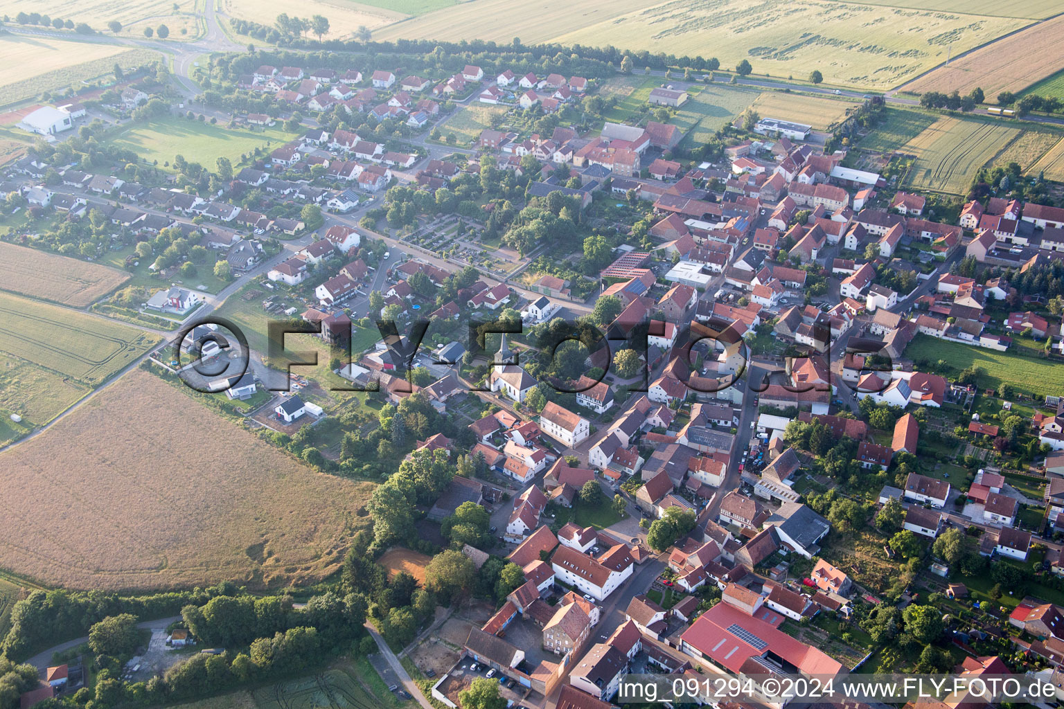 Photographie aérienne de Morschheim dans le département Rhénanie-Palatinat, Allemagne