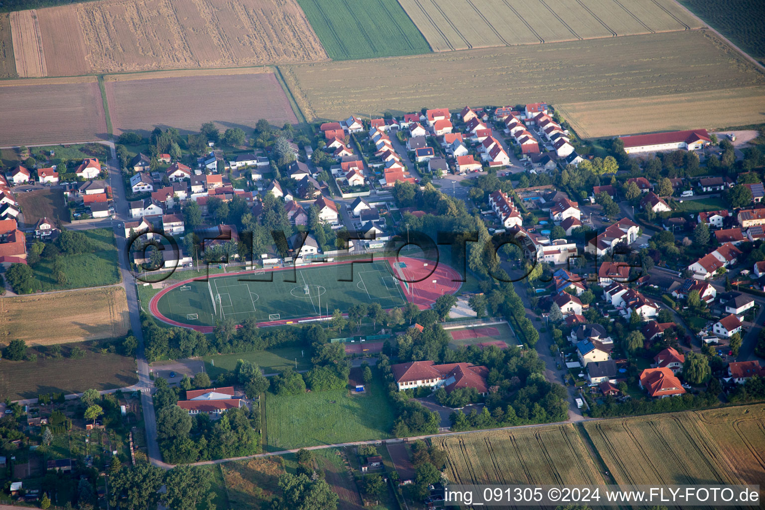 Photographie aérienne de Armsheim dans le département Rhénanie-Palatinat, Allemagne