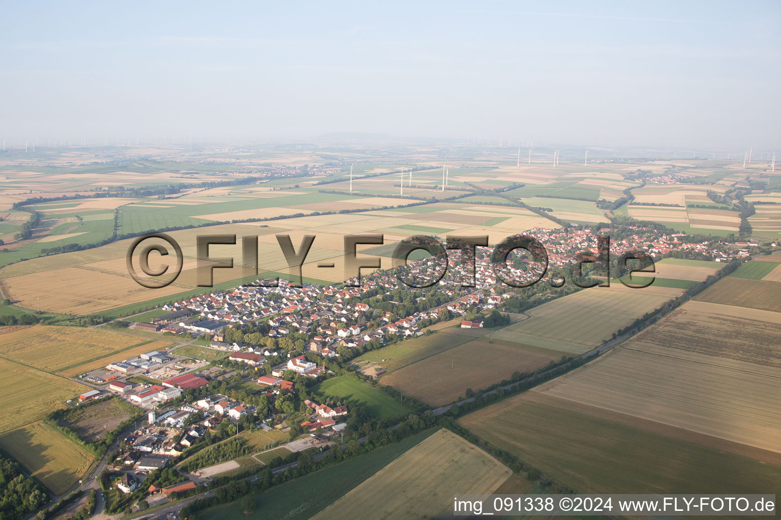 Undenheim dans le département Rhénanie-Palatinat, Allemagne hors des airs