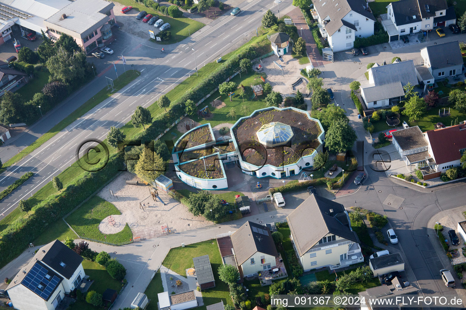 Image drone de Biebesheim am Rhein dans le département Hesse, Allemagne