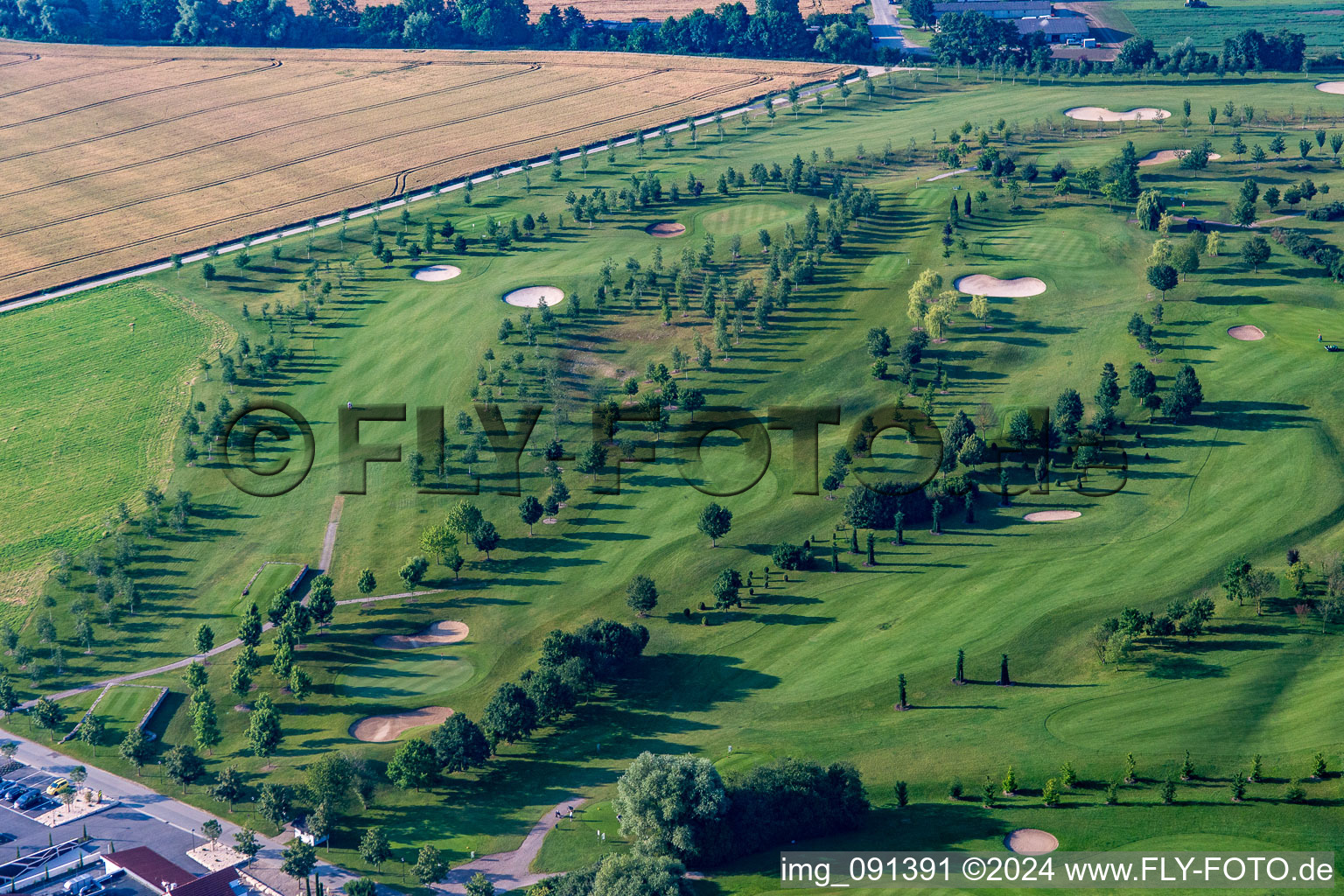 Enregistrement par drone de Domaine de golf Gernsheim - Hof Gräbenbruch à le quartier Allmendfeld in Gernsheim dans le département Hesse, Allemagne