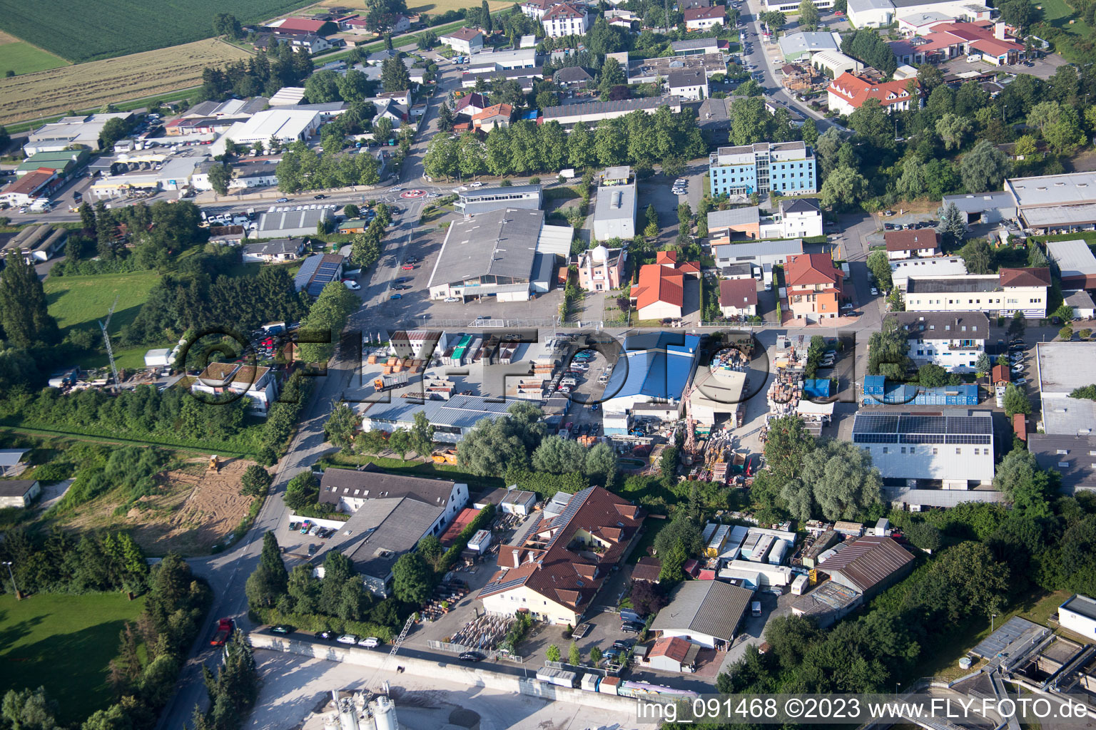 Bensheim dans le département Hesse, Allemagne depuis l'avion