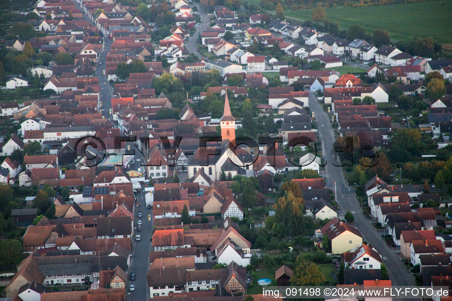 Enregistrement par drone de Quartier Schaidt in Wörth am Rhein dans le département Rhénanie-Palatinat, Allemagne