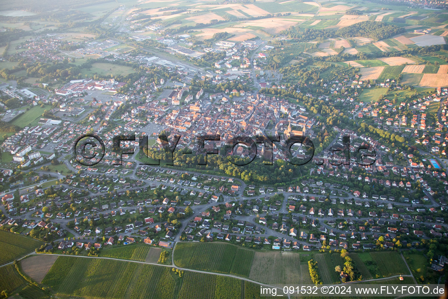 Du nord-est à Wissembourg dans le département Bas Rhin, France d'en haut