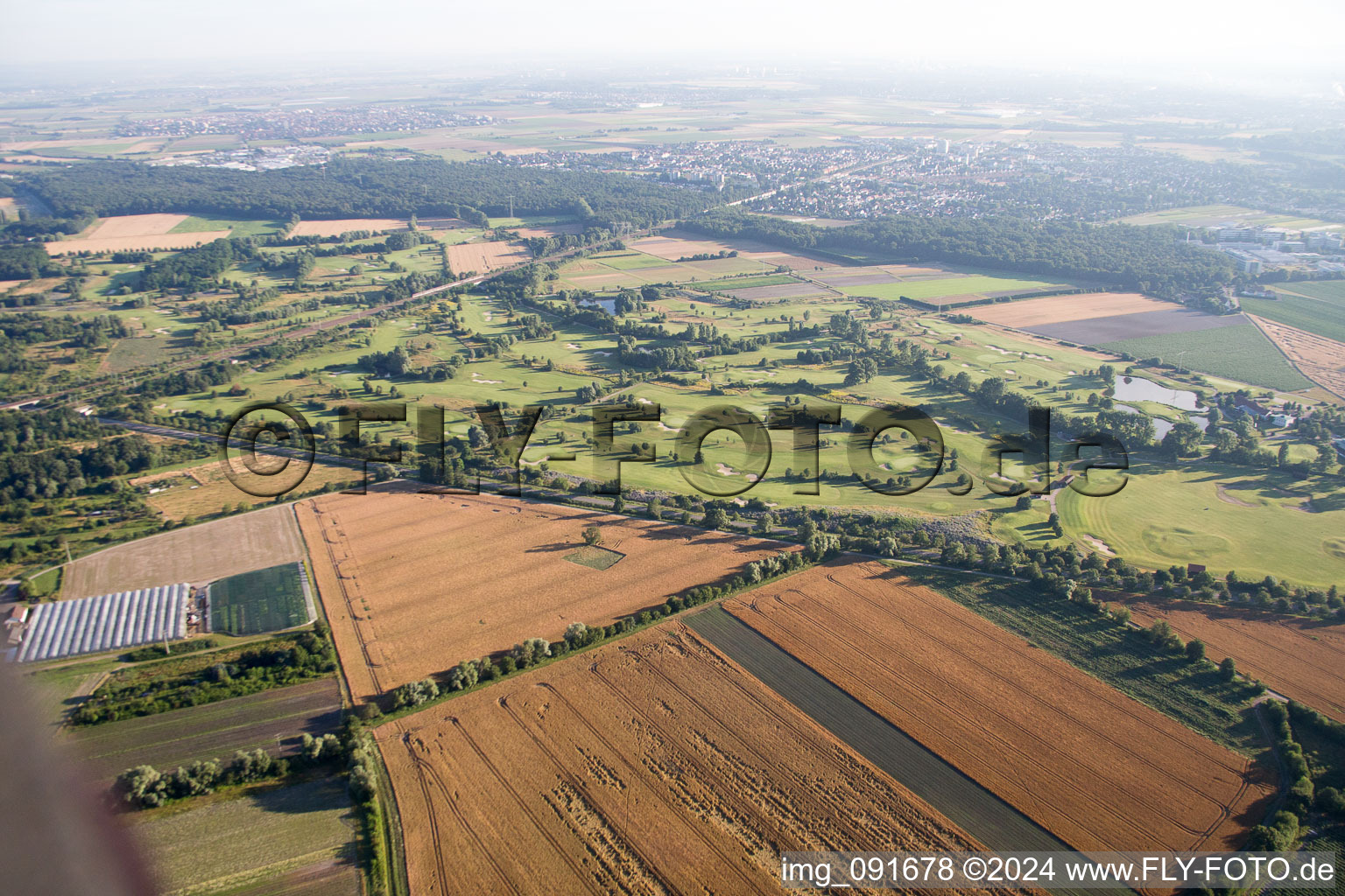 Vue oblique de Site du golf de Kurpfalz à Limburgerhof dans le département Rhénanie-Palatinat, Allemagne