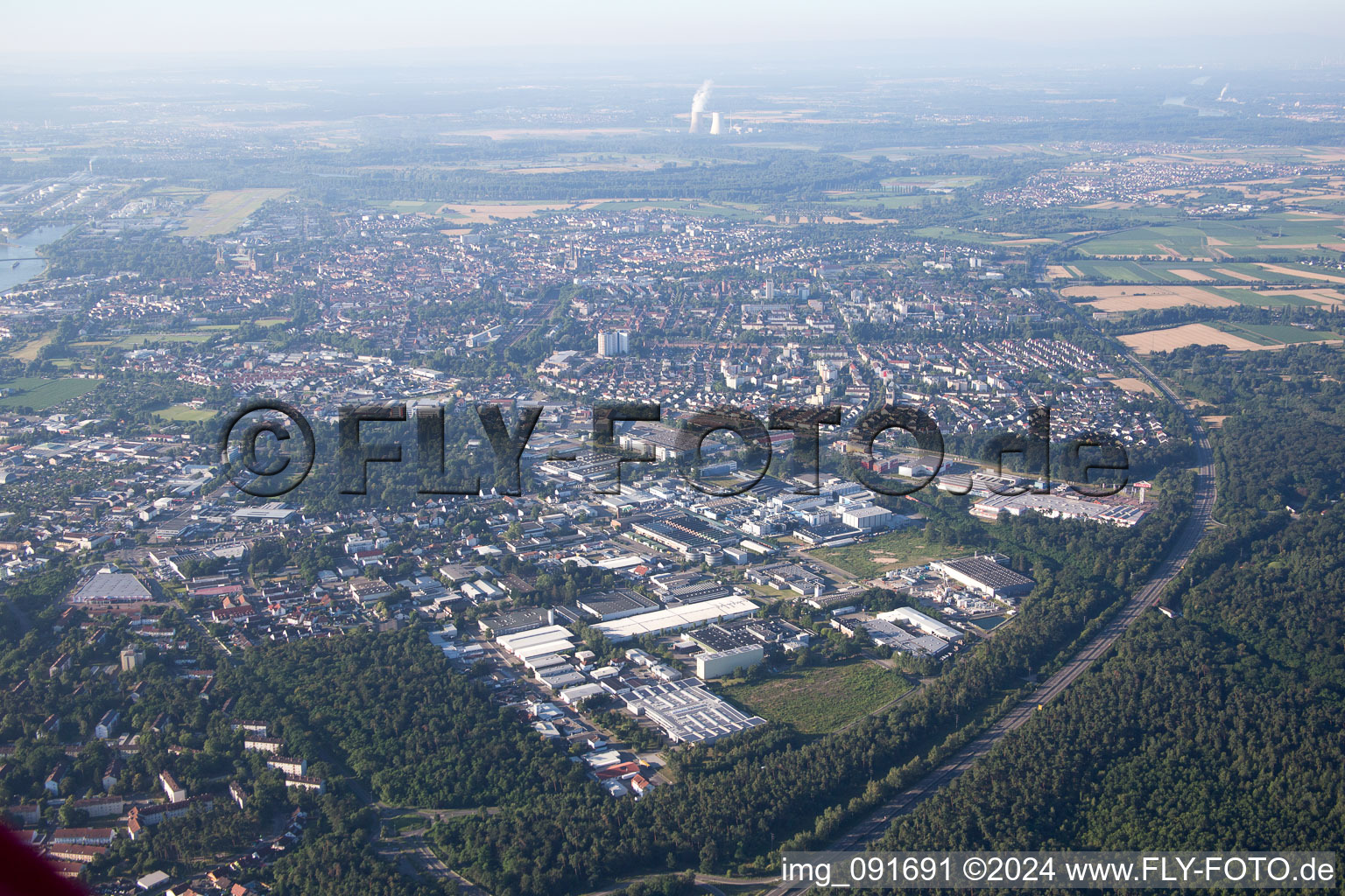 Vue oblique de N à Speyer dans le département Rhénanie-Palatinat, Allemagne