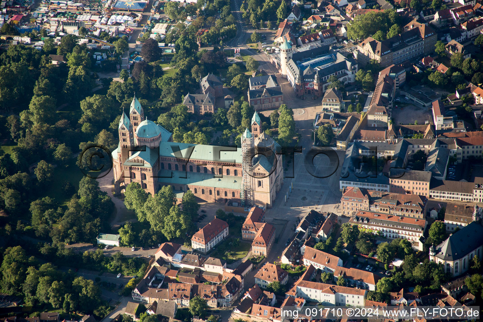 Vue aérienne de Cathédrale Cathédrale à Speyer sur la Domplatz à Speyer dans le département Rhénanie-Palatinat, Allemagne