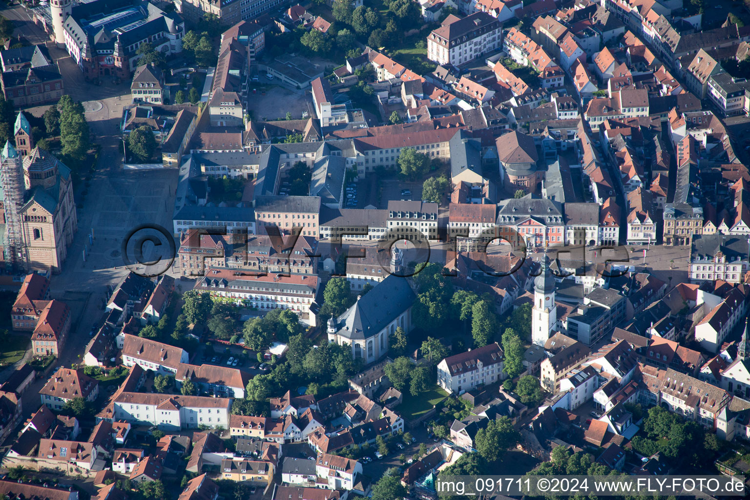 Speyer dans le département Rhénanie-Palatinat, Allemagne depuis l'avion