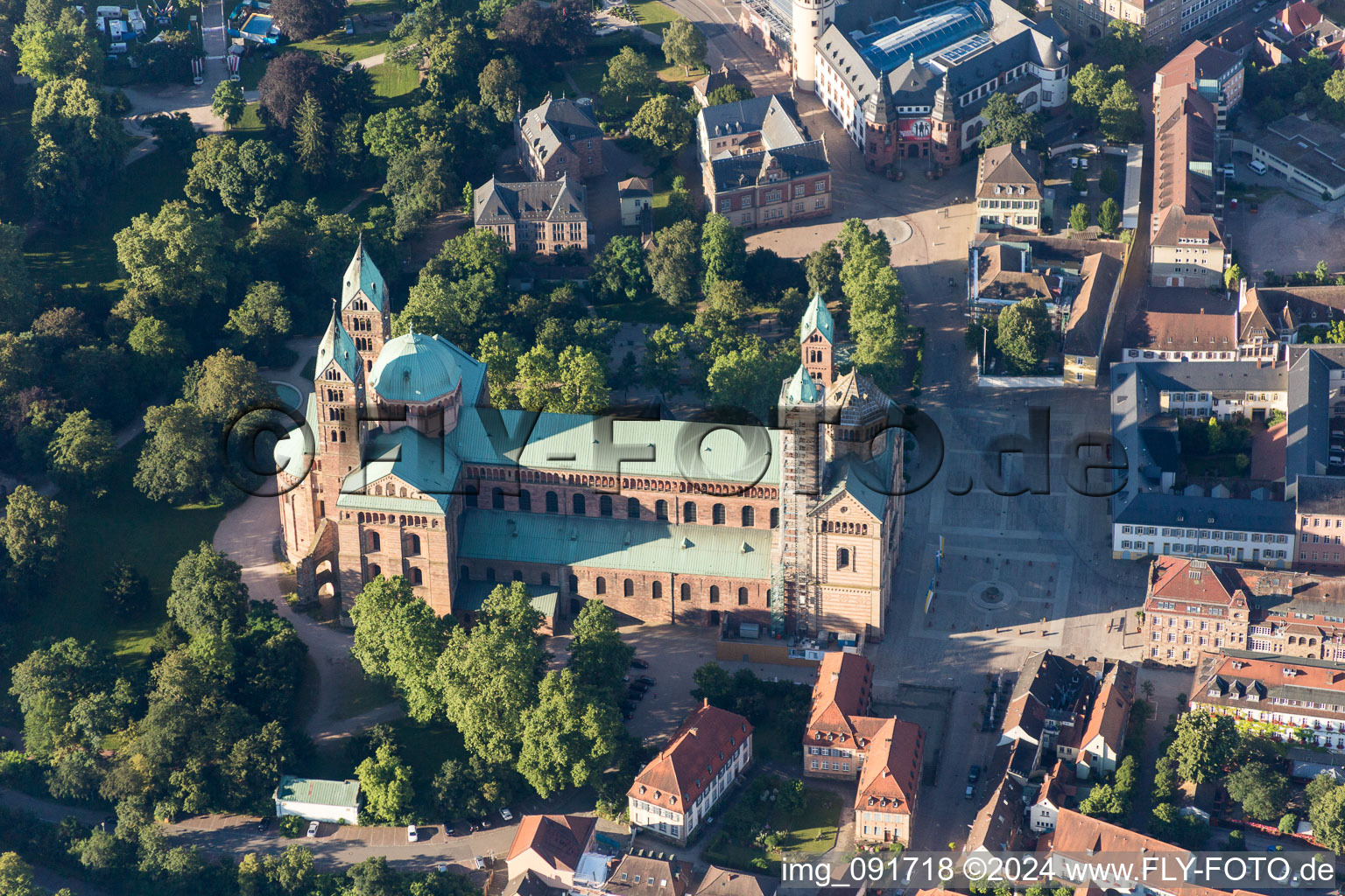 Vue aérienne de Bâtiment de l'église de la cathédrale de la cathédrale à Speyer à Speyer dans le département Rhénanie-Palatinat, Allemagne