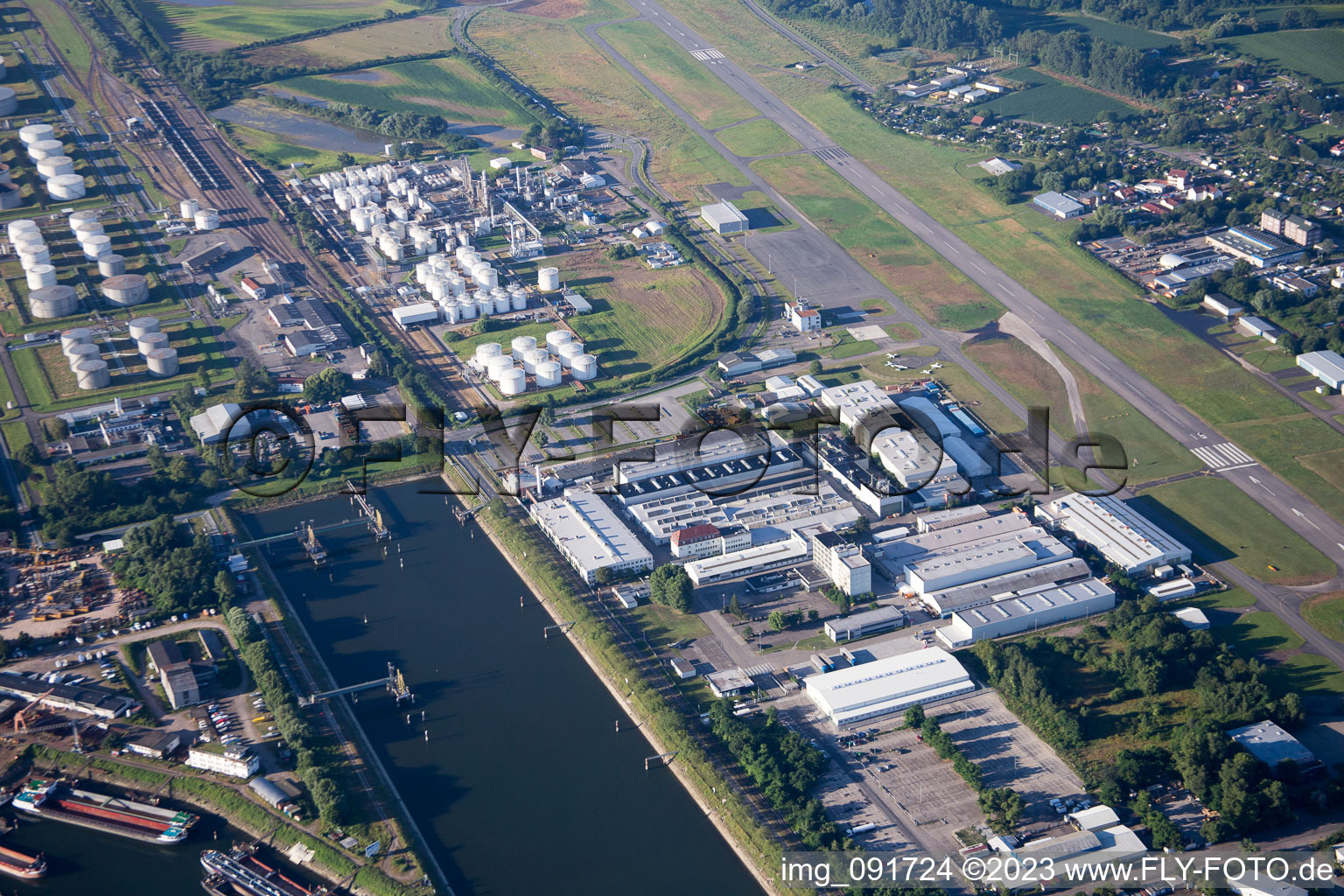 Photographie aérienne de Aérodrome à Speyer dans le département Rhénanie-Palatinat, Allemagne