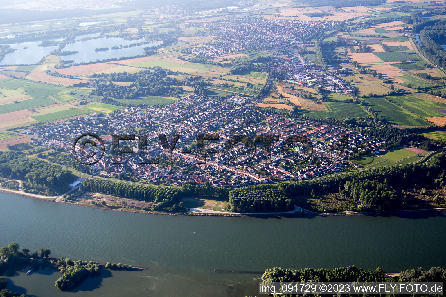 Vue aérienne de Quartier Rheinhausen in Oberhausen-Rheinhausen dans le département Bade-Wurtemberg, Allemagne