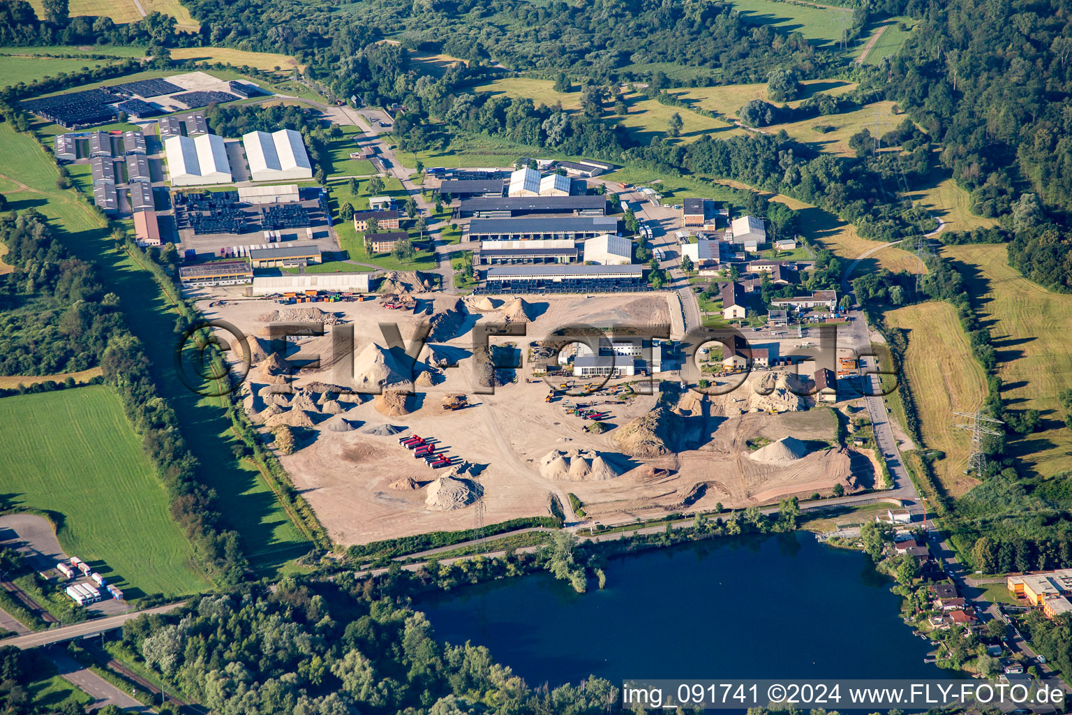 Philippsburg dans le département Bade-Wurtemberg, Allemagne vue du ciel