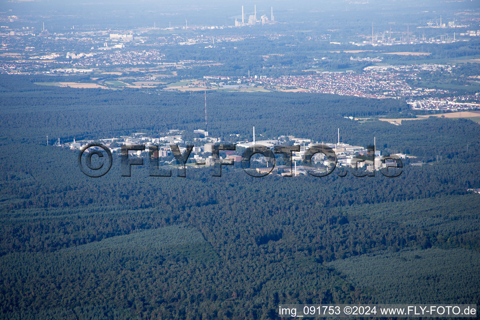 Vue aérienne de TROUSSE N à le quartier Leopoldshafen in Eggenstein-Leopoldshafen dans le département Bade-Wurtemberg, Allemagne