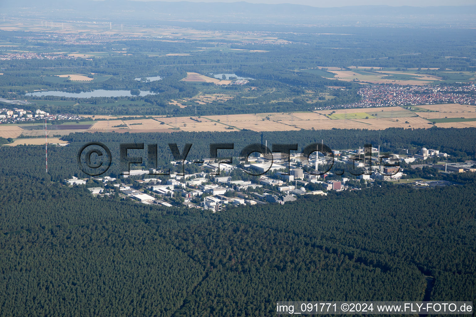 Vue aérienne de KIT Nord à le quartier Leopoldshafen in Eggenstein-Leopoldshafen dans le département Bade-Wurtemberg, Allemagne