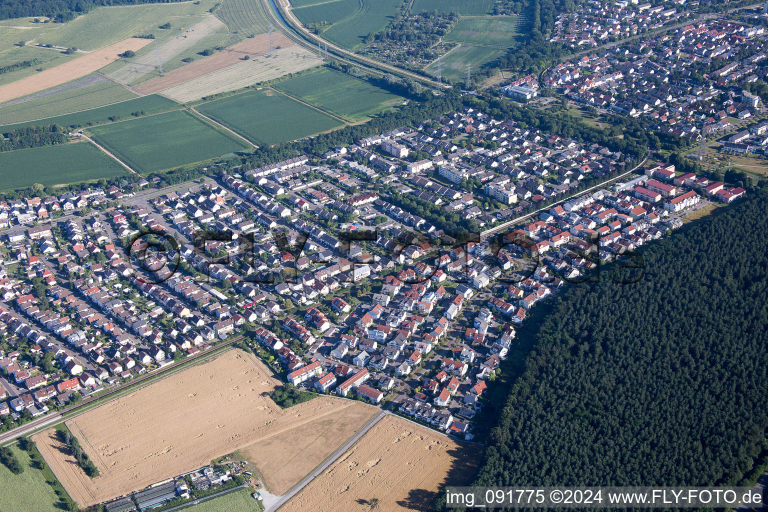 Quartier Eggenstein in Eggenstein-Leopoldshafen dans le département Bade-Wurtemberg, Allemagne d'en haut