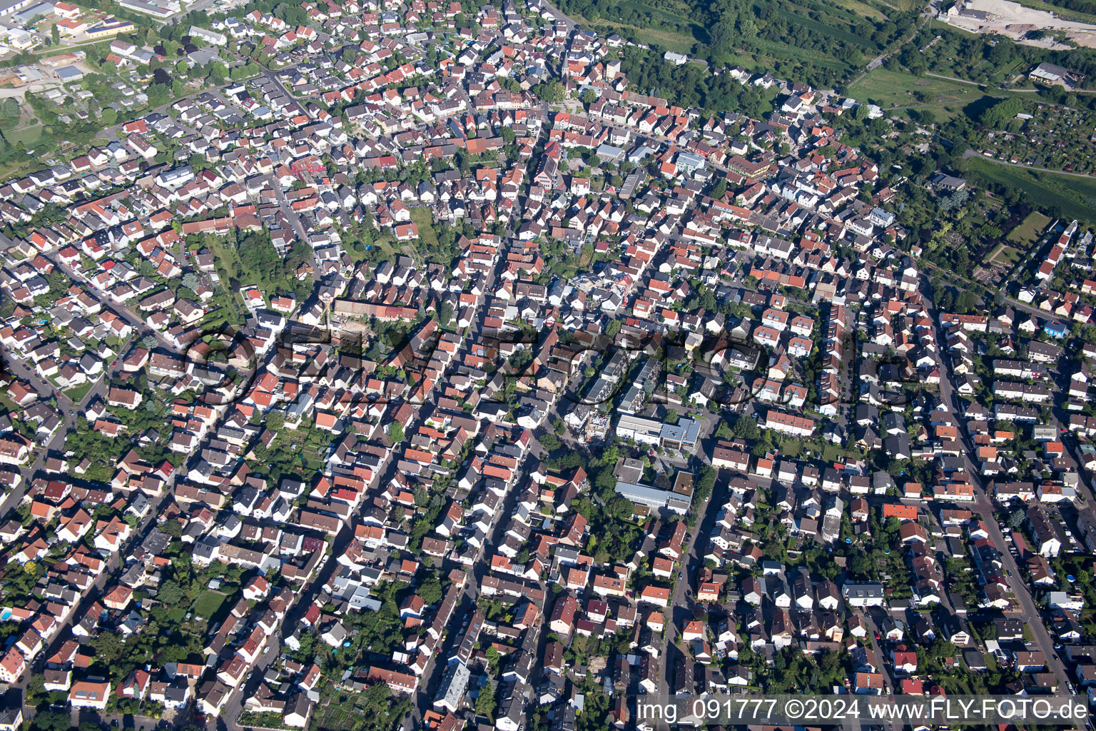 Quartier Eggenstein in Eggenstein-Leopoldshafen dans le département Bade-Wurtemberg, Allemagne vue d'en haut