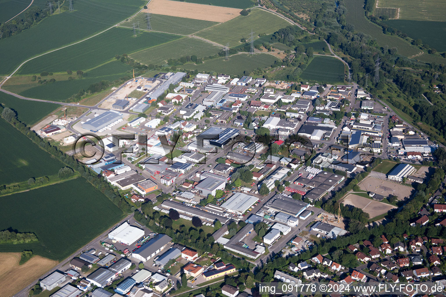 Quartier Eggenstein in Eggenstein-Leopoldshafen dans le département Bade-Wurtemberg, Allemagne depuis l'avion