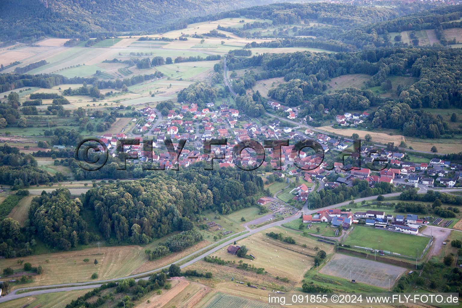 Photographie aérienne de Völkersweiler dans le département Rhénanie-Palatinat, Allemagne