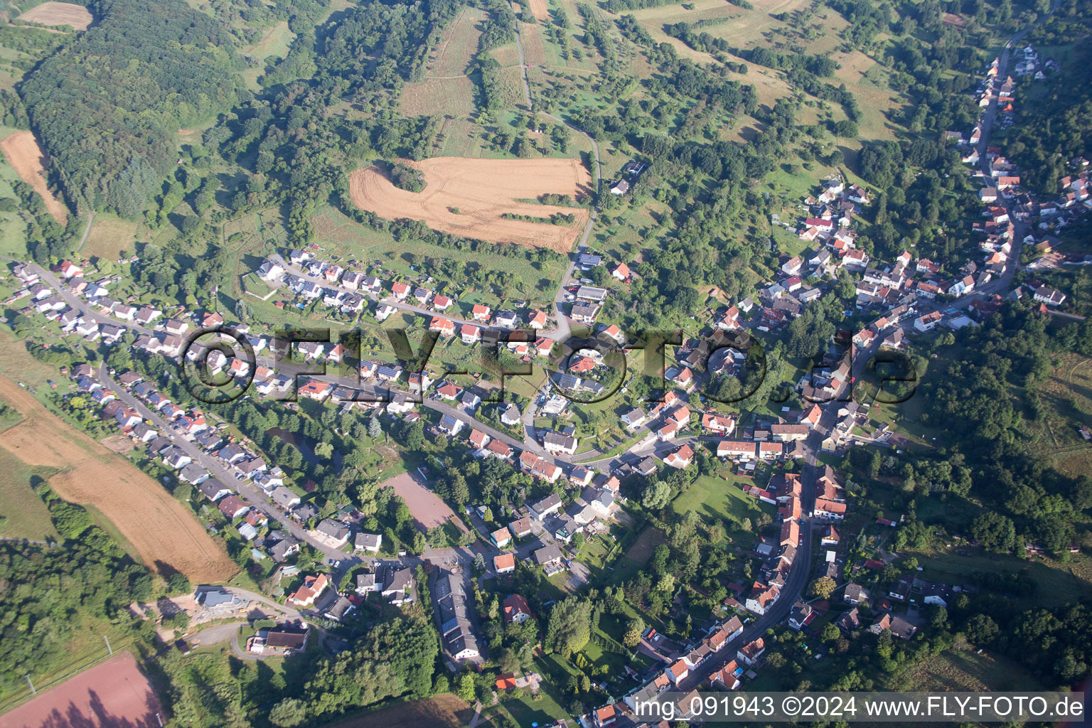 Vue aérienne de Dittweiler dans le département Rhénanie-Palatinat, Allemagne