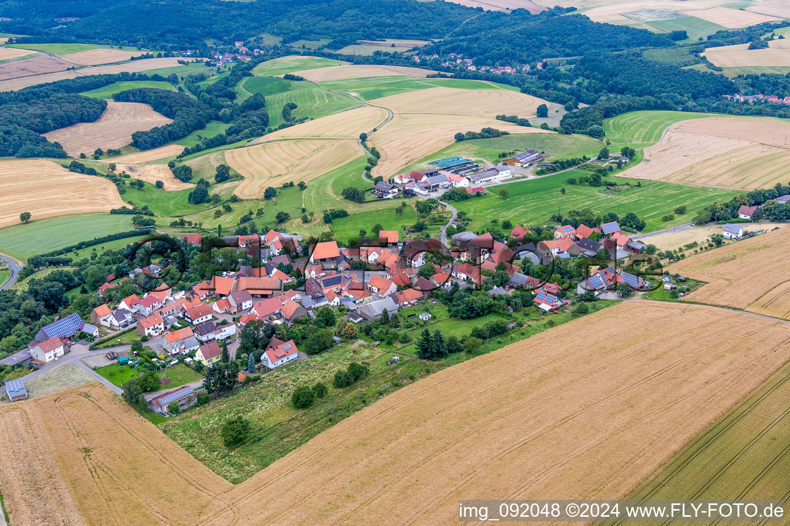 Vue aérienne de Champs agricoles et surfaces utilisables à Seelen dans le département Rhénanie-Palatinat, Allemagne