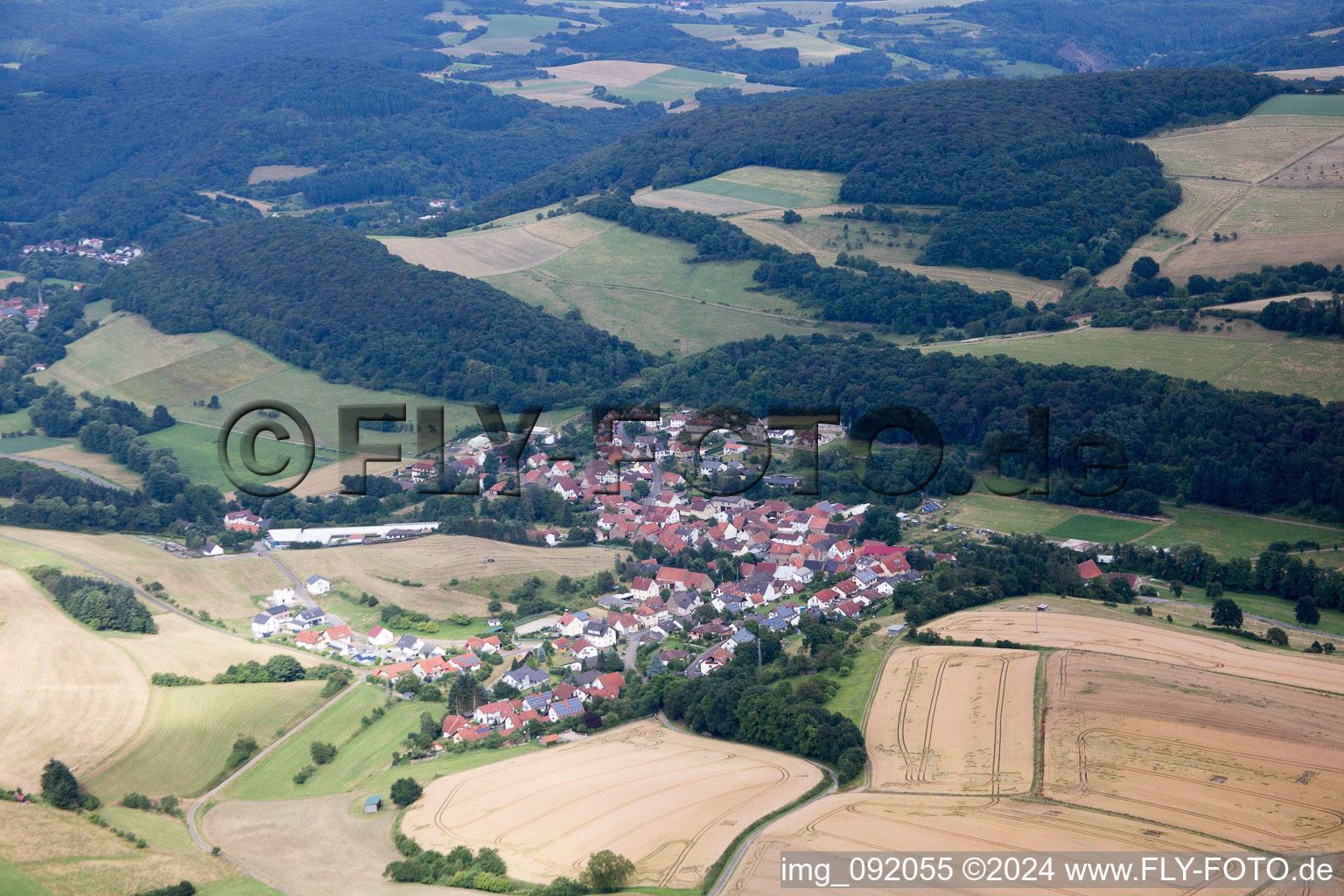 Vue aérienne de Gundersweiler dans le département Rhénanie-Palatinat, Allemagne