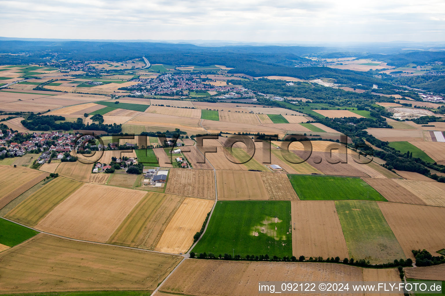 Vue aérienne de Tiefenthal dans le département Rhénanie-Palatinat, Allemagne