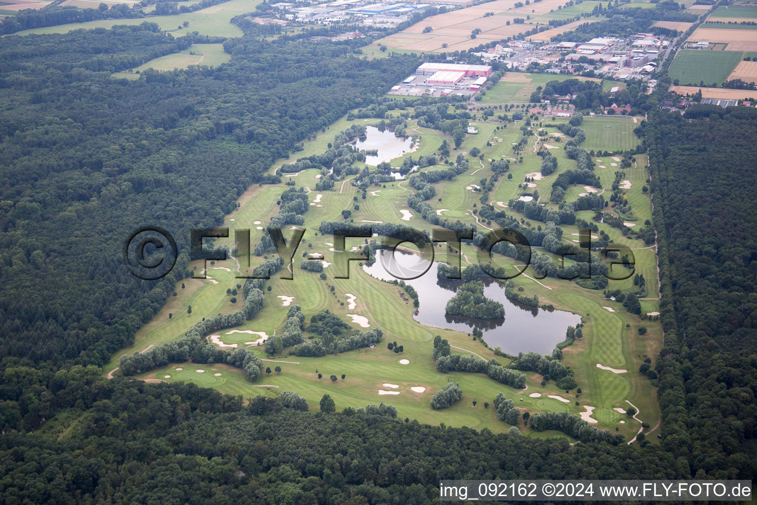 Vue aérienne de Golf à Essingen dans le département Rhénanie-Palatinat, Allemagne