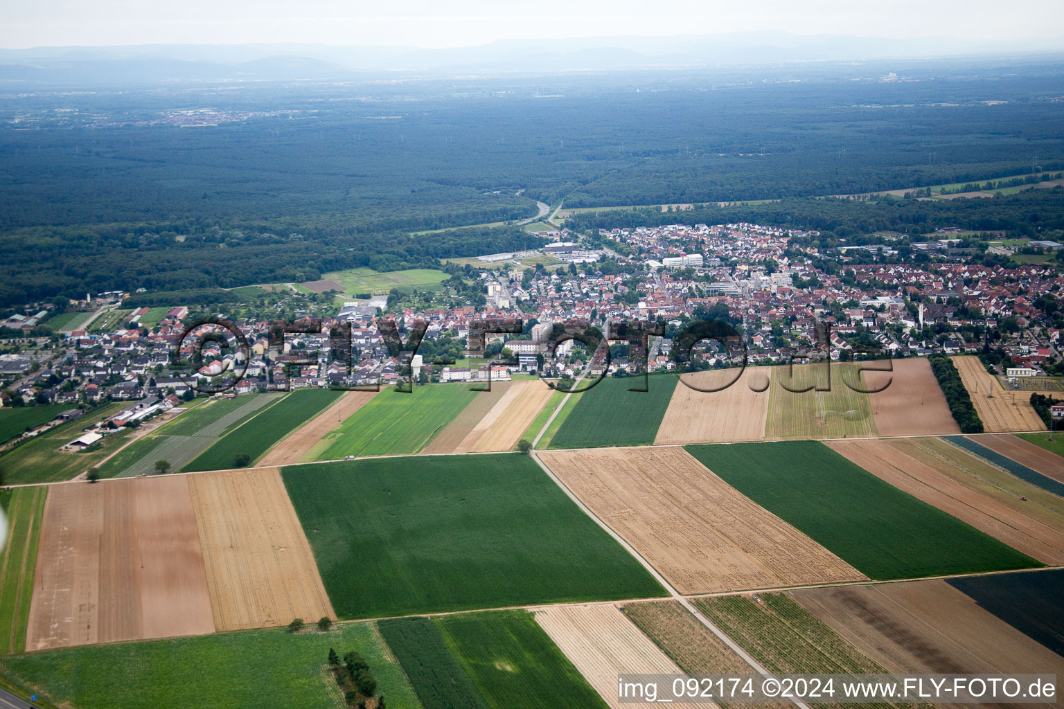 Vue aérienne de Kandel dans le département Rhénanie-Palatinat, Allemagne