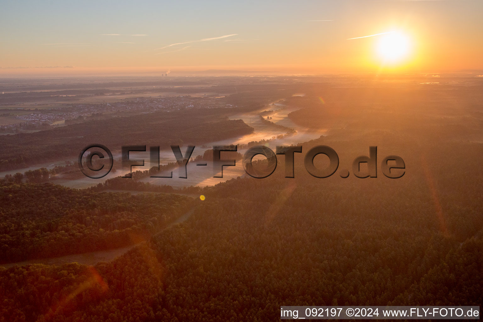 Vue aérienne de Vallée d'Otterbachtal à Kandel dans le département Rhénanie-Palatinat, Allemagne