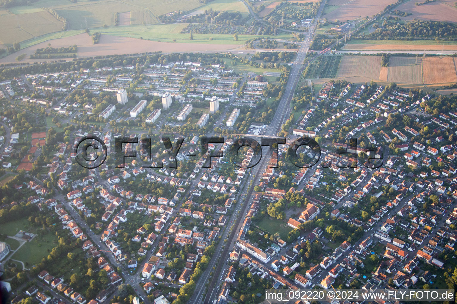 Vue aérienne de Quartier Rüppurr in Karlsruhe dans le département Bade-Wurtemberg, Allemagne