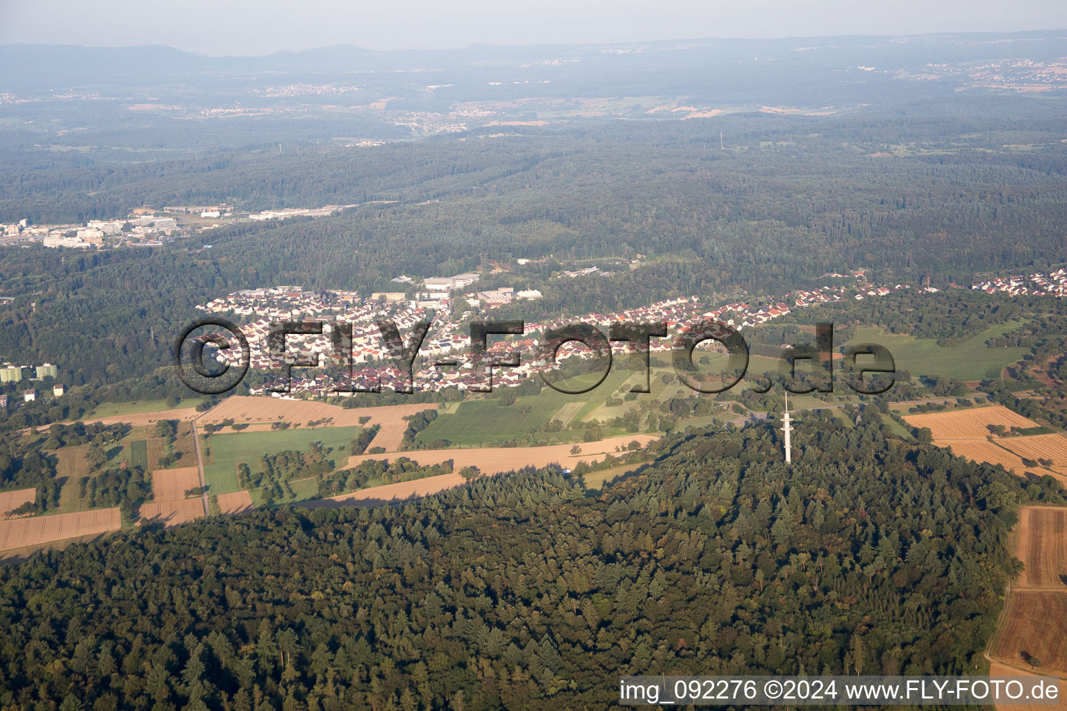 Image drone de Ispringen dans le département Bade-Wurtemberg, Allemagne