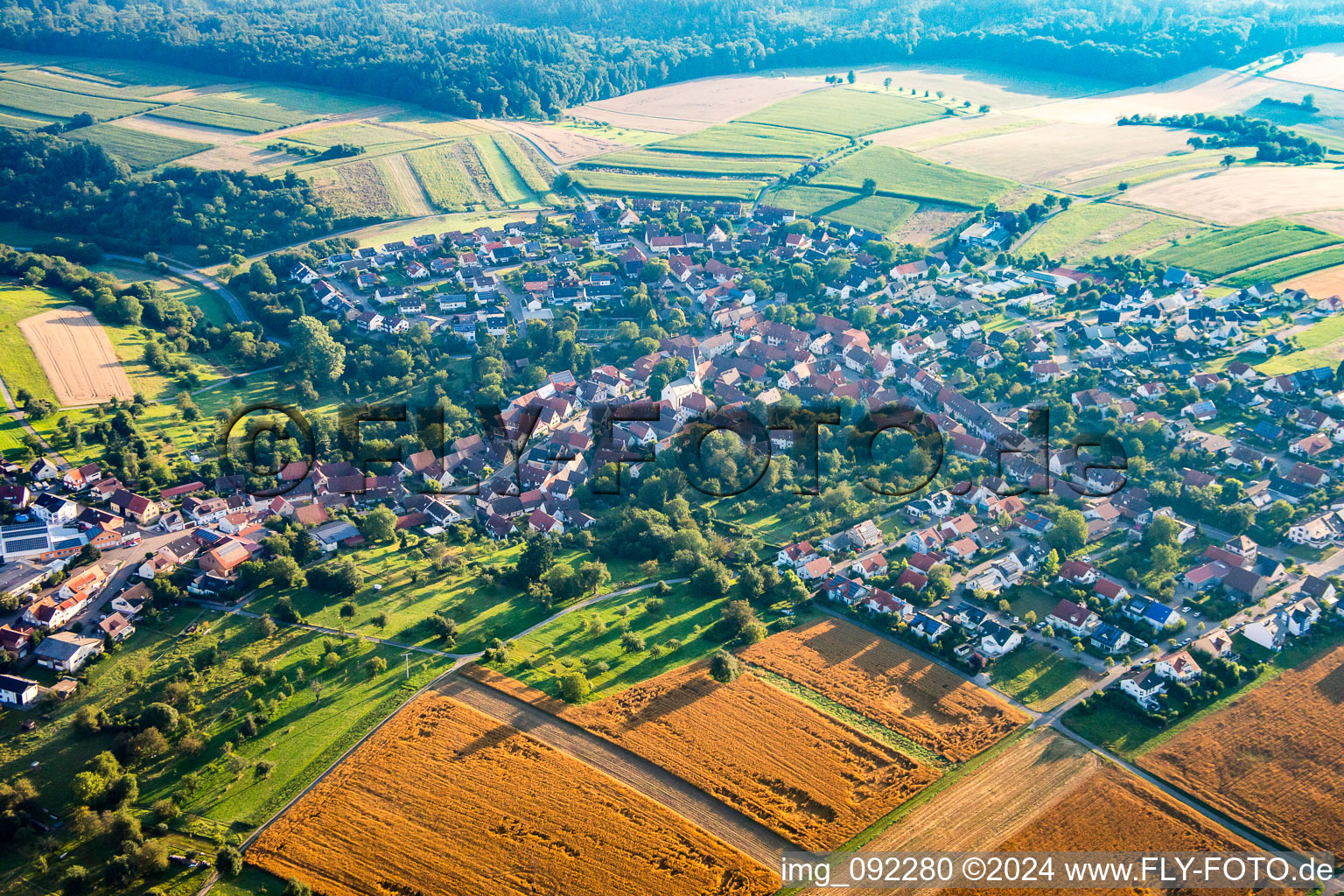 Vue aérienne de Quartier Nußbaum in Neulingen dans le département Bade-Wurtemberg, Allemagne