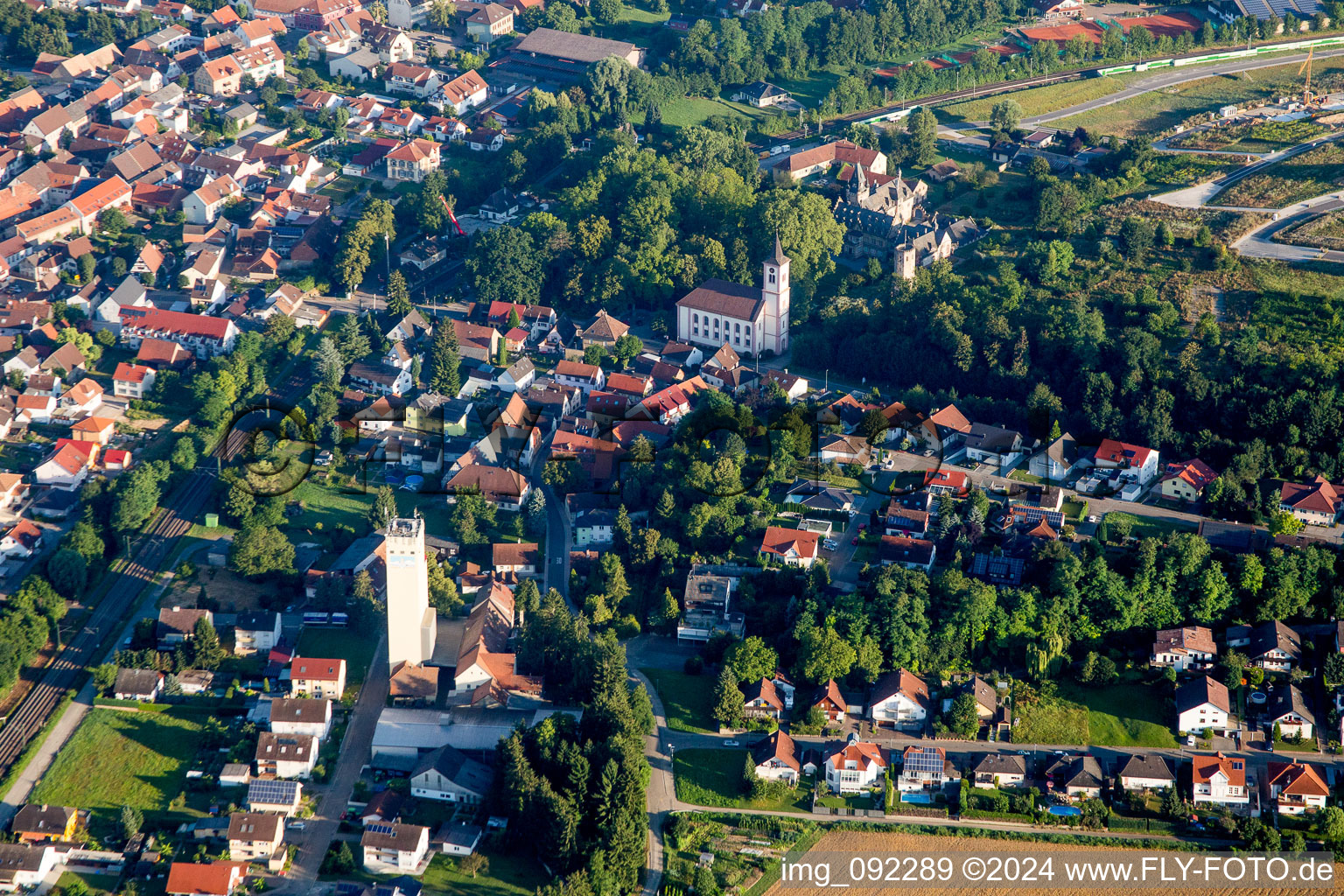 Vue aérienne de Complexe du château Gondelsheim à Gondelsheim dans le département Bade-Wurtemberg, Allemagne