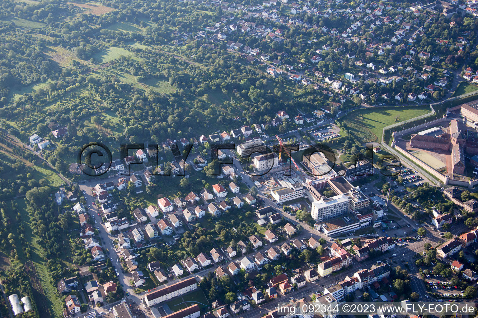 Vue aérienne de Clinique Prince Stirum du nord à Bruchsal dans le département Bade-Wurtemberg, Allemagne