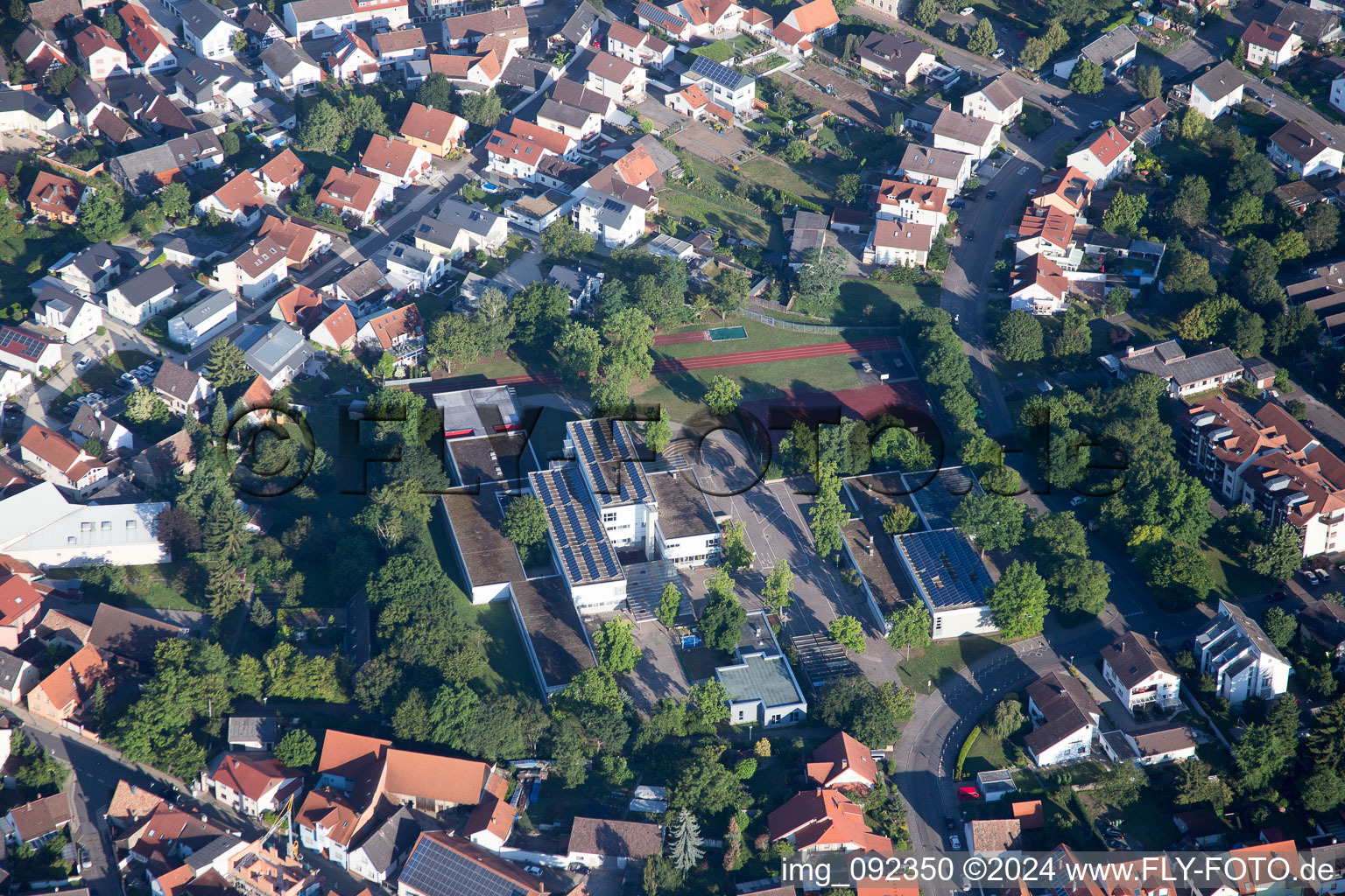 Vue oblique de Forst dans le département Bade-Wurtemberg, Allemagne