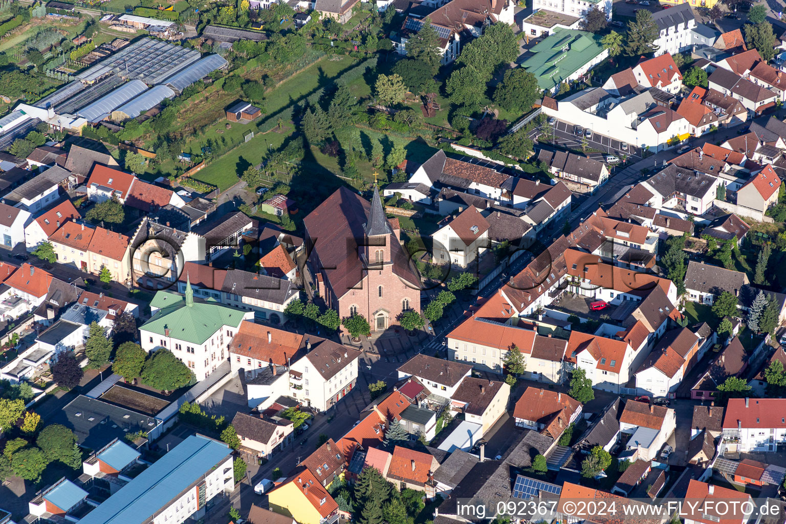 Vue aérienne de Évangile. Église Wiesental dans le quartier Wiesental à Waghäusel à Wiesental dans le département Bade-Wurtemberg, Allemagne