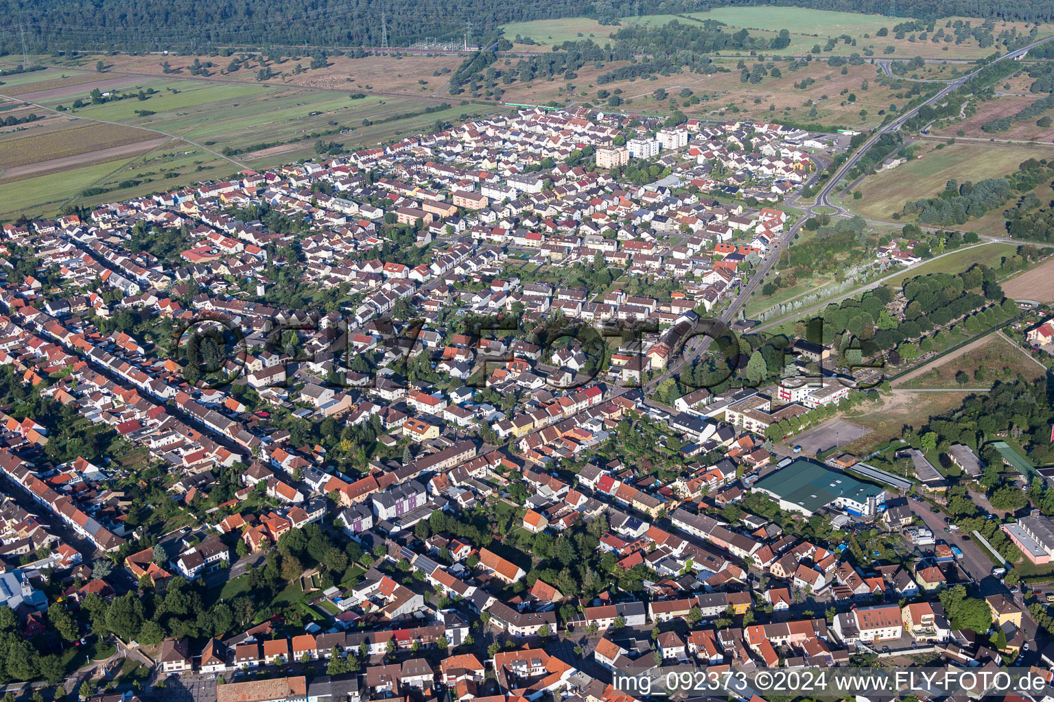 Vue aérienne de Quartier Wiesental in Waghäusel dans le département Bade-Wurtemberg, Allemagne