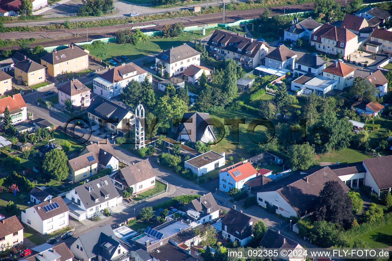 Vue aérienne de Sur la Bonhoefferstrasse à Waghäusel dans le département Bade-Wurtemberg, Allemagne