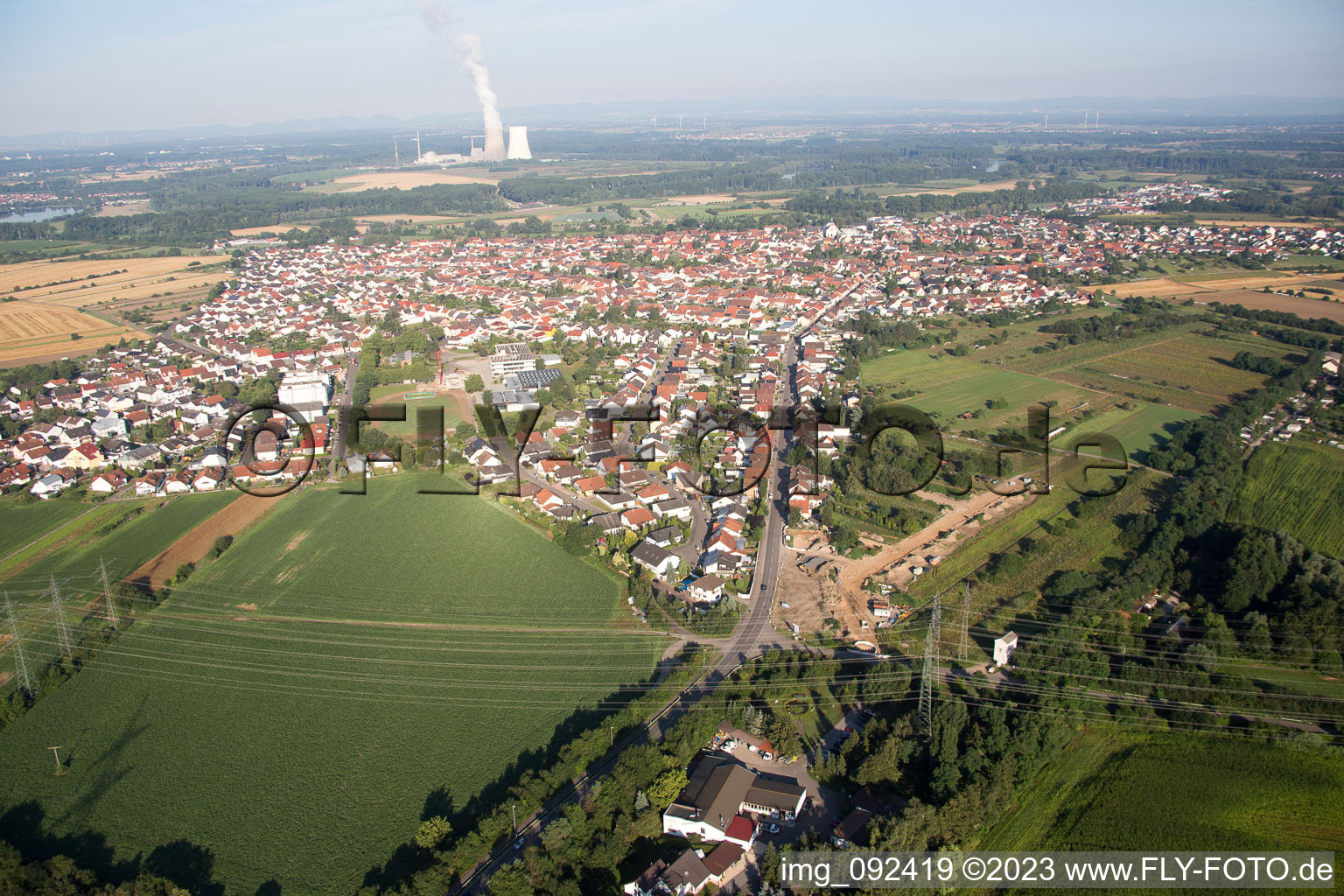 Vue aérienne de Quartier Oberhausen in Oberhausen-Rheinhausen dans le département Bade-Wurtemberg, Allemagne