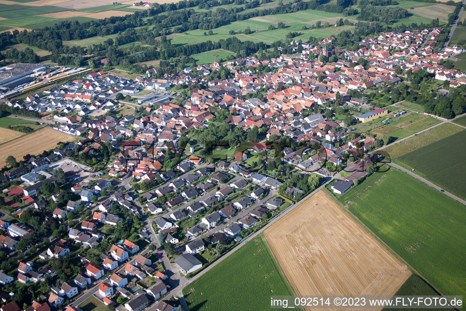 Rohrbach dans le département Rhénanie-Palatinat, Allemagne vue d'en haut
