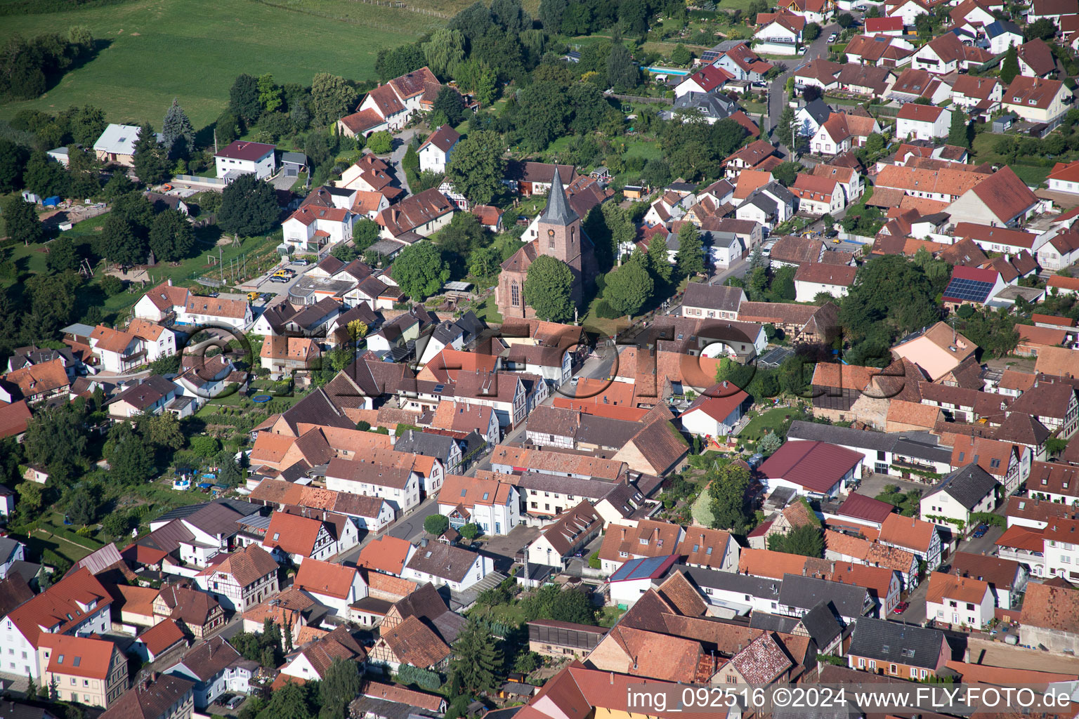 Vue d'oiseau de Rohrbach dans le département Rhénanie-Palatinat, Allemagne