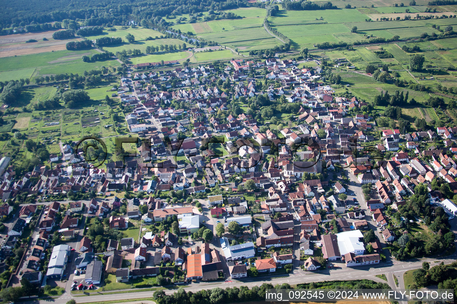 Steinfeld dans le département Rhénanie-Palatinat, Allemagne depuis l'avion