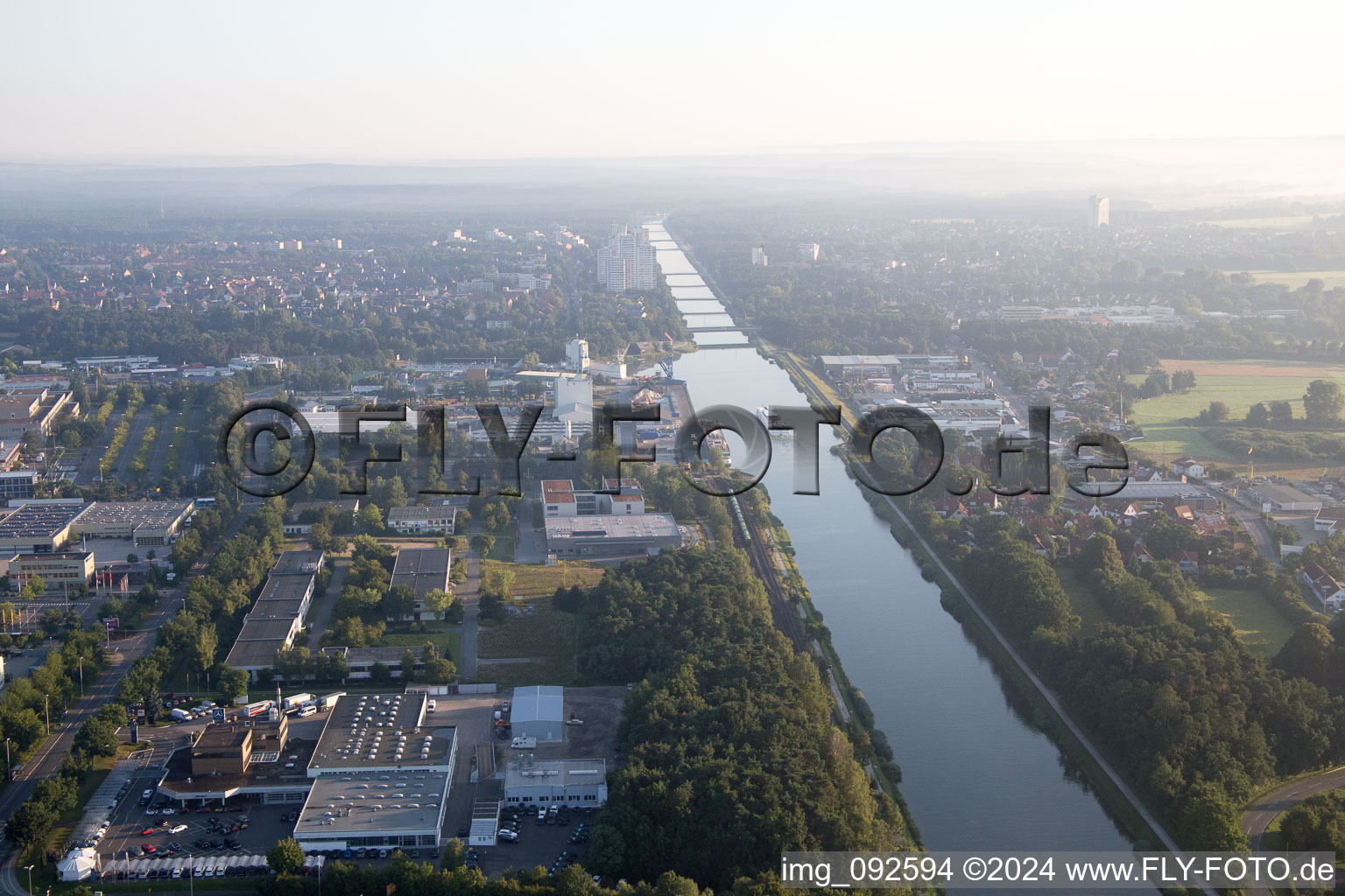 Frauenaurach dans le département Bavière, Allemagne vue du ciel