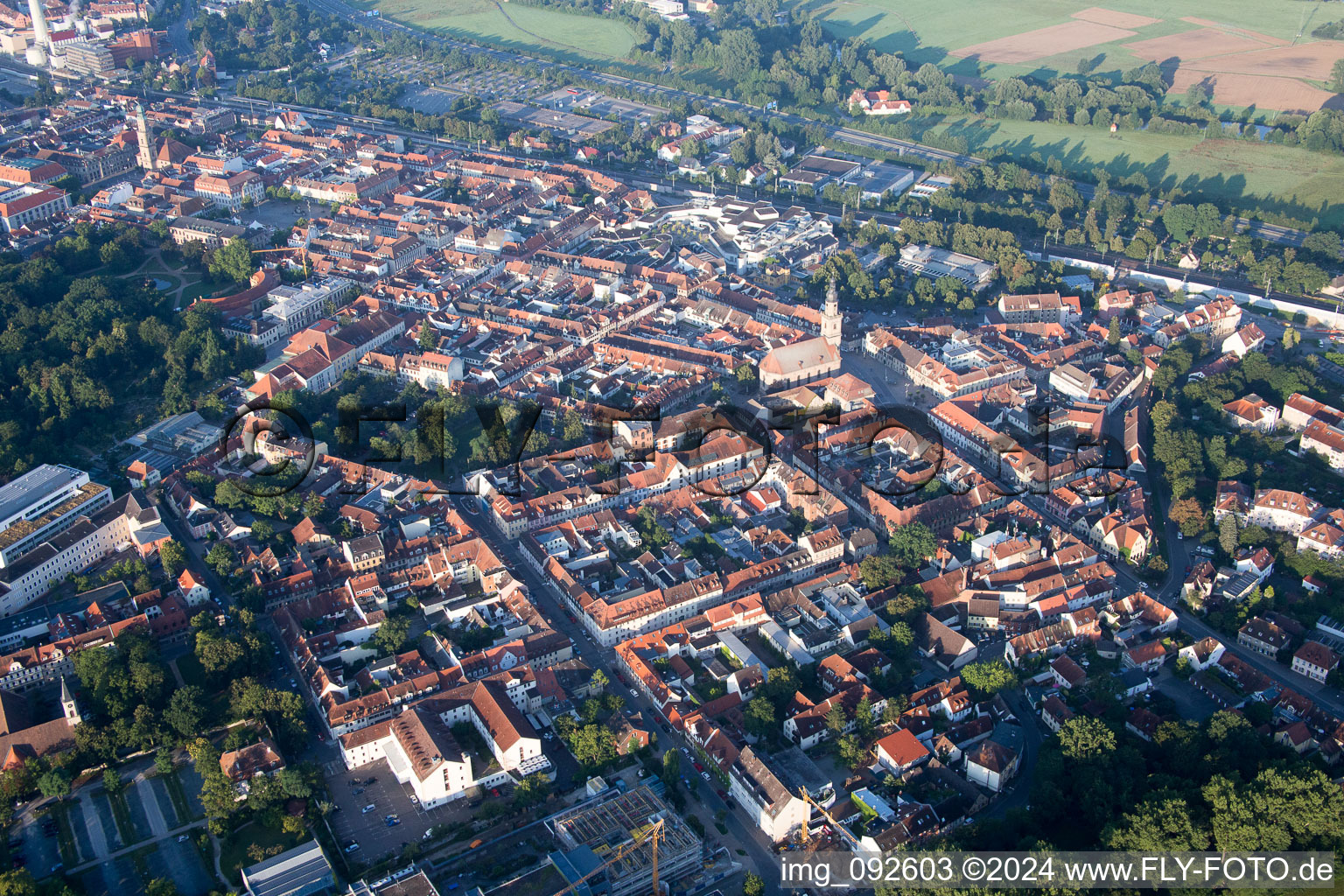 Vue oblique de Vieille ville à Erlangen dans le département Bavière, Allemagne